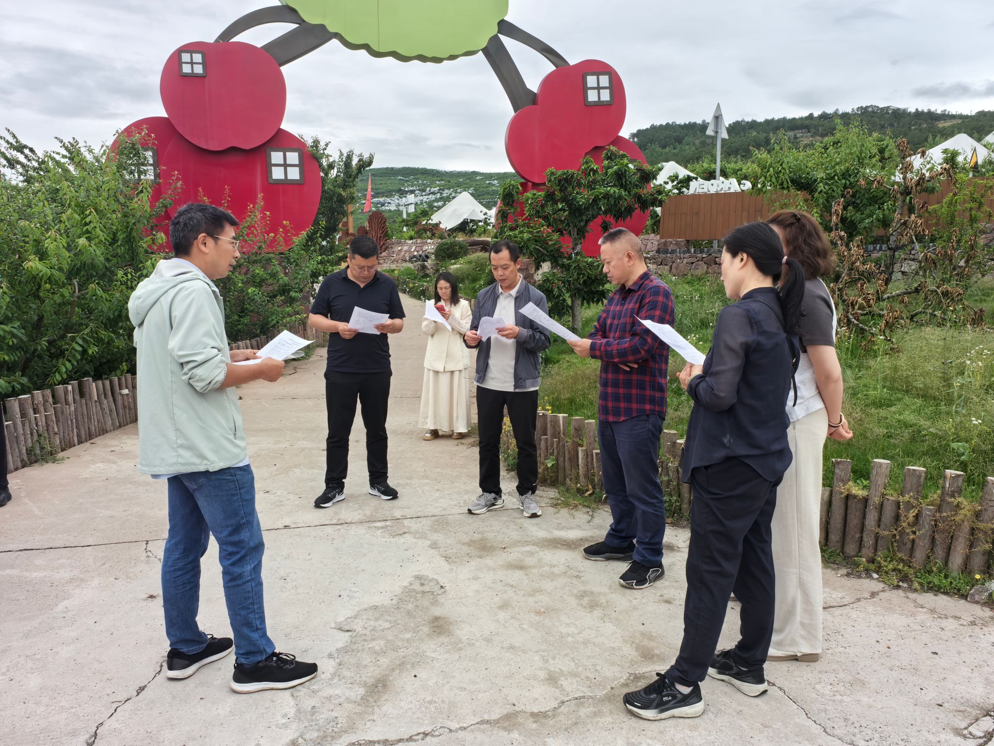 雅安市与四川农业大学联合开展科技合作项目结题前现场调研