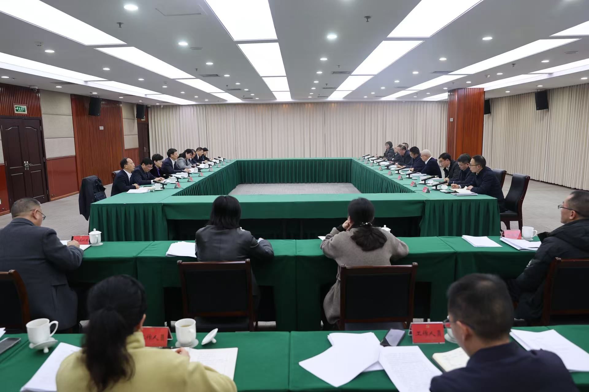 四川农业大学与雅安市召开交流座谈会